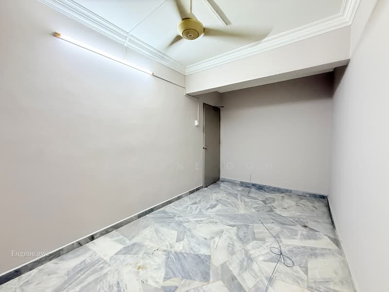 Rumah Teres 2 Tingkat untuk Dijual di Bandar Country Homes (Rawang) - Eugene Goh - Ground Floor Room (4th Bedroom) - Extend - PropertyGuru.com.my