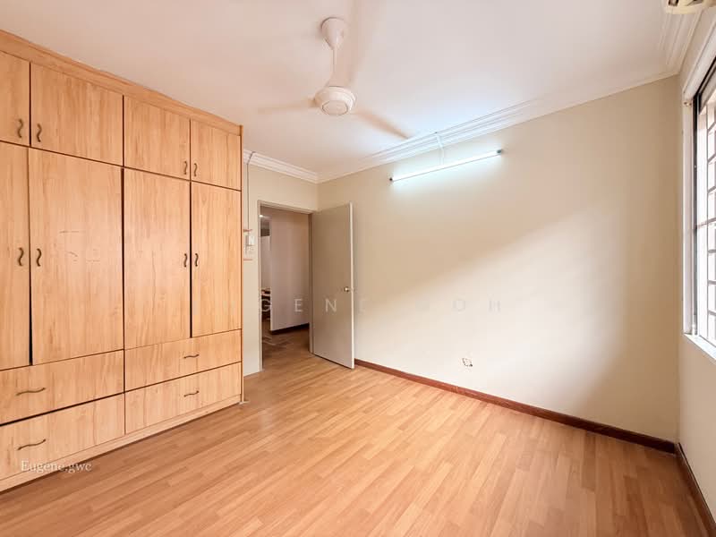 Rumah Teres 2 Tingkat untuk Dijual di Bandar Country Homes (Rawang) - Eugene Goh - 2nd Room - PropertyGuru.com.my