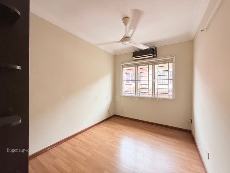 Rumah Teres 2 Tingkat untuk Dijual di Bandar Country Homes (Rawang) - Eugene Goh - 3rd Room - PropertyGuru.com.my