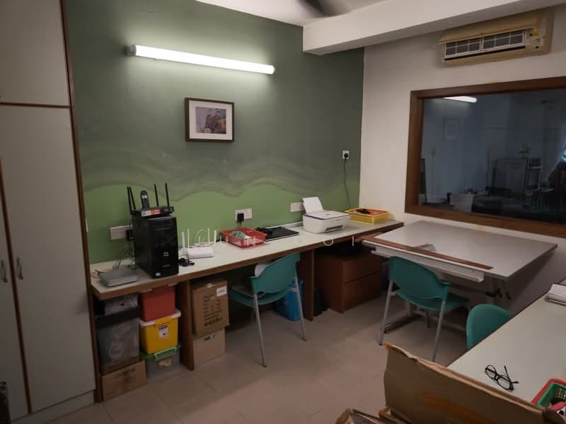 3-storey Terraced House for Sale in Sungai Ara (Penang) - Jun Ooi - Study - PropertyGuru.com.my