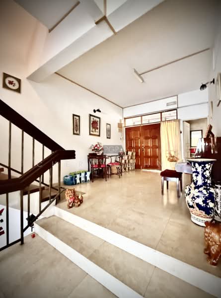 Rumah Teres 3-Tingkat untuk Dijual di Batu Ferringhi (Penang) - Cheryl Chng - Entrance - PropertyGuru.com.my