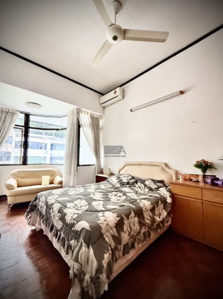 Rumah Teres 3-Tingkat untuk Dijual di Batu Ferringhi (Penang) - Cheryl Chng - Bedroom - PropertyGuru.com.my