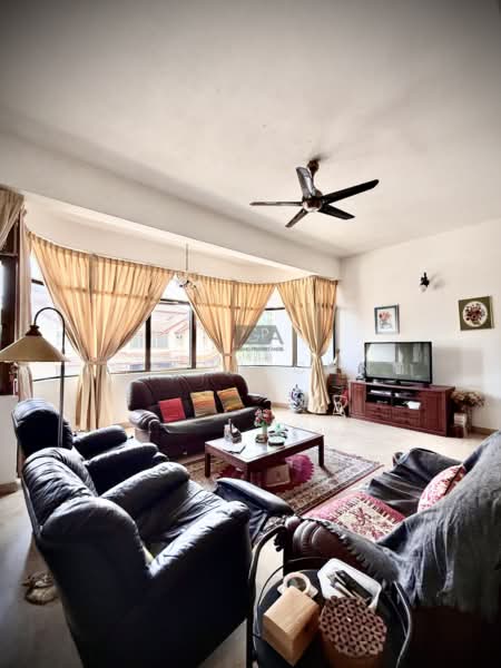 Rumah Teres 3-Tingkat untuk Dijual di Batu Ferringhi (Penang) - Cheryl Chng - Living Room - PropertyGuru.com.my