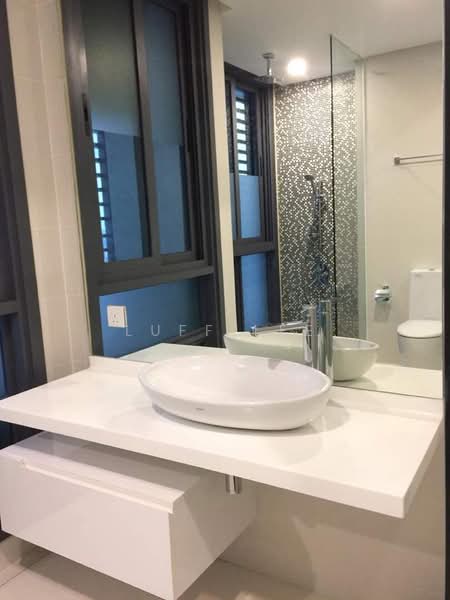 Servis Apartment untuk Disewa di Vogue Suites One - Luff Lee - Bathroom - PropertyGuru.com.my