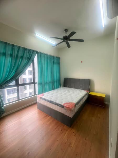 Servis Apartment untuk Disewa di Utropolis Suites 1 - Josephine Chou - Bedroom - PropertyGuru.com.my