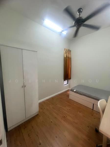 Servis Apartment untuk Disewa di Utropolis Suites 1 - Josephine Chou - Bedroom - PropertyGuru.com.my