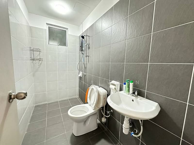 Servis Apartment untuk Disewa di Residensi Taman Pelangi Indah - Alicia Voon - Bathroom - PropertyGuru.com.my