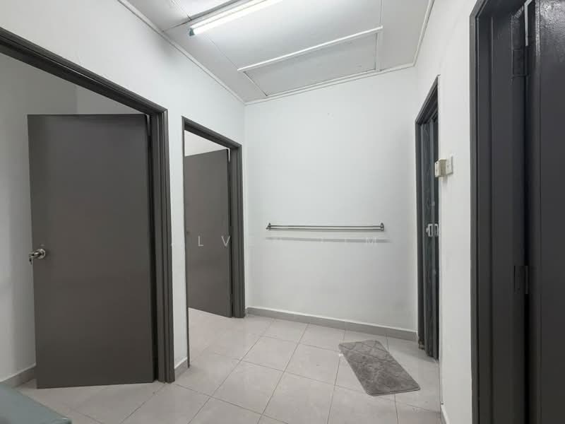 Rumah Teres 2-Tingkat untuk Disewa di Bandar Menjalara (Kuala Lumpur) - Alven Lim - Corridor - PropertyGuru.com.my
