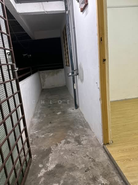 Rumah Flat untuk Dijual di Taman Impian Indah - Chloe Tan - Corridor - PropertyGuru.com.my