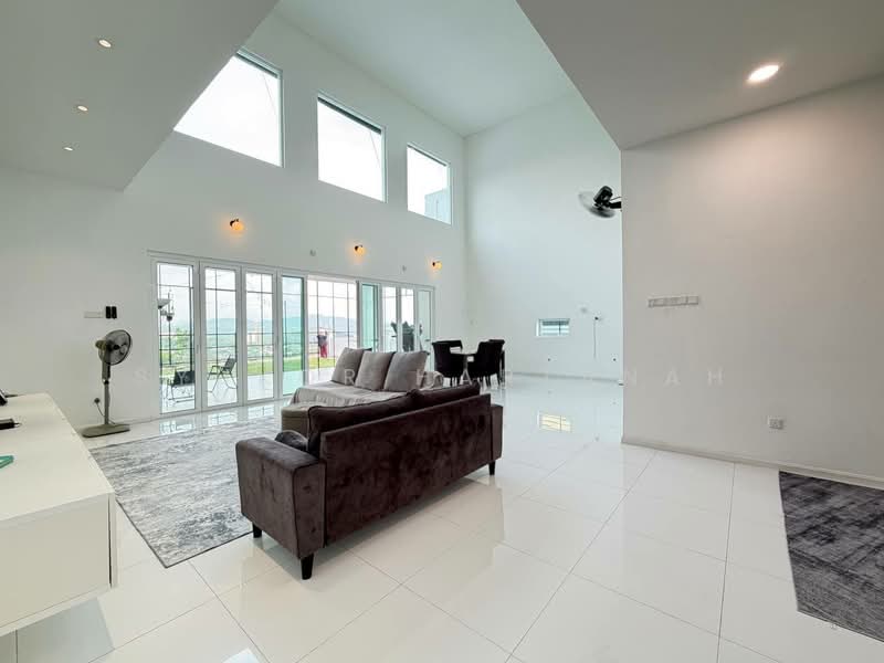 Bungalow for Sale in Kajang (Selangor) - Syukor Hartanah - Living Room - PropertyGuru.com.my