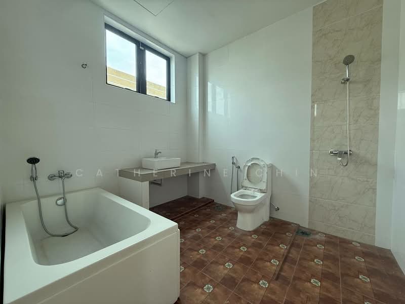 Rumah Berkembar untuk Dijual di Ipoh (Perak) - Catherine Chin - Bathroom - PropertyGuru.com.my