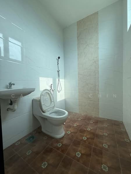 Rumah Berkembar untuk Dijual di Ipoh (Perak) - Catherine Chin - Bathroom - PropertyGuru.com.my