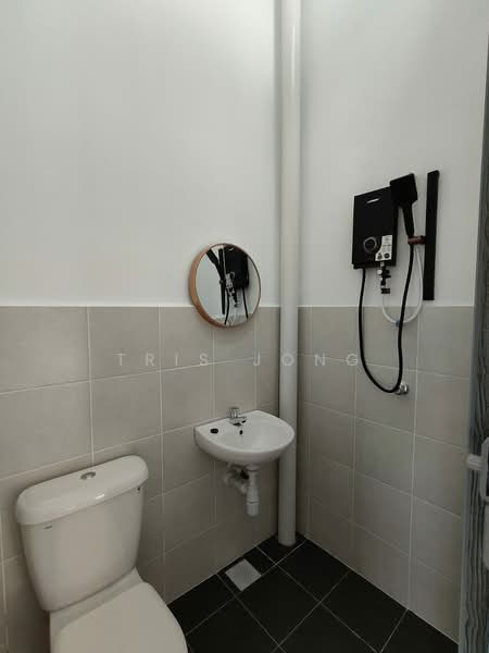 Rumah Teres 2 Tingkat untuk Disewa di Taman Scientex Rawang (Rawang) - Tris Jong - Bathroom - PropertyGuru.com.my