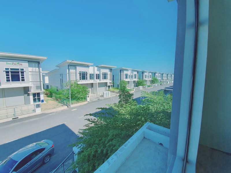 Kilang untuk Dijual di Taman Tasik Utama (Bukit Katil) - CHIN FN - Exterior - PropertyGuru.com.my
