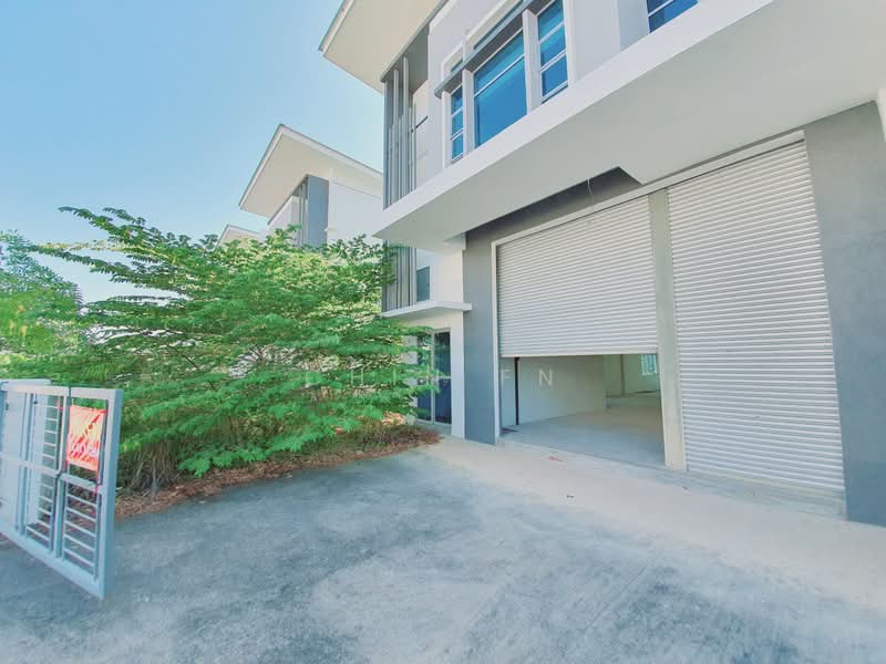 Kilang untuk Dijual di Taman Tasik Utama (Bukit Katil) - CHIN FN - Exterior - PropertyGuru.com.my