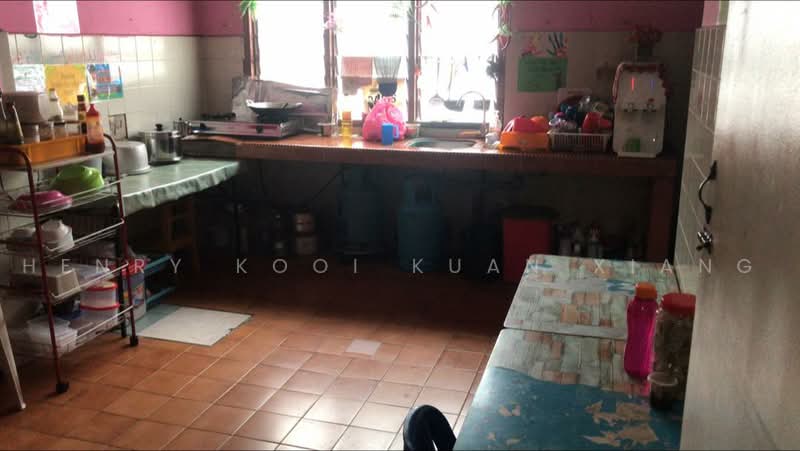 Rumah Teres 1-Tingkat untuk Dijual di Ampang (Selangor) - Henry Kooi Kuan Xiang - Kitchen - PropertyGuru.com.my