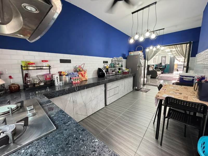 1-storey Terraced House for Sale in Taman Lukut Makmur (Lukut) - Azrul Othman - Kitchen - PropertyGuru.com.my