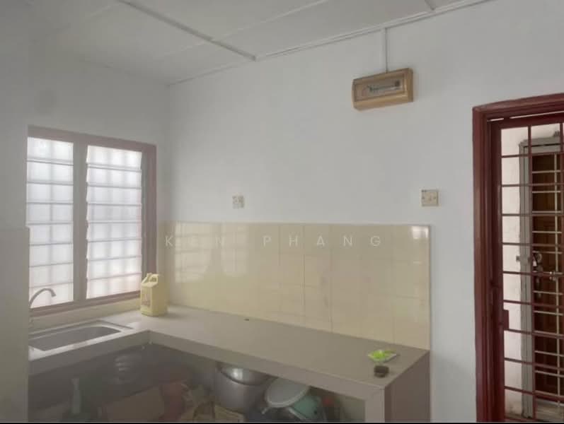 Flat for Rent at Pangsapuri Nusa Kurnia - Ken Phang - Kitchen - PropertyGuru.com.my