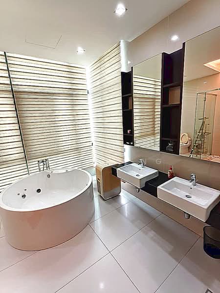 Kondominium untuk Disewa di Tropicana Grande - Kelvin Ng - Bathroom - PropertyGuru.com.my