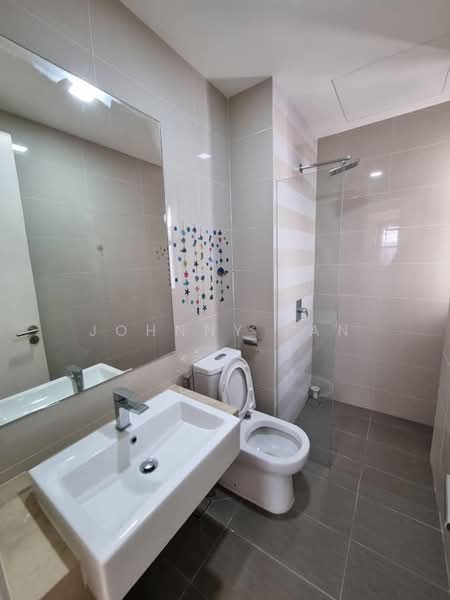 Servis Apartment untuk Dijual di South View - Johnny Tan - Bathroom - PropertyGuru.com.my