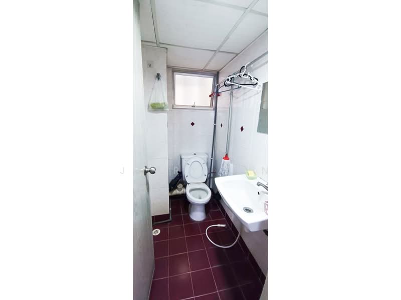 Kondominium untuk Disewa di N-Park Condominium - Jerry Tan - Bathroom - PropertyGuru.com.my