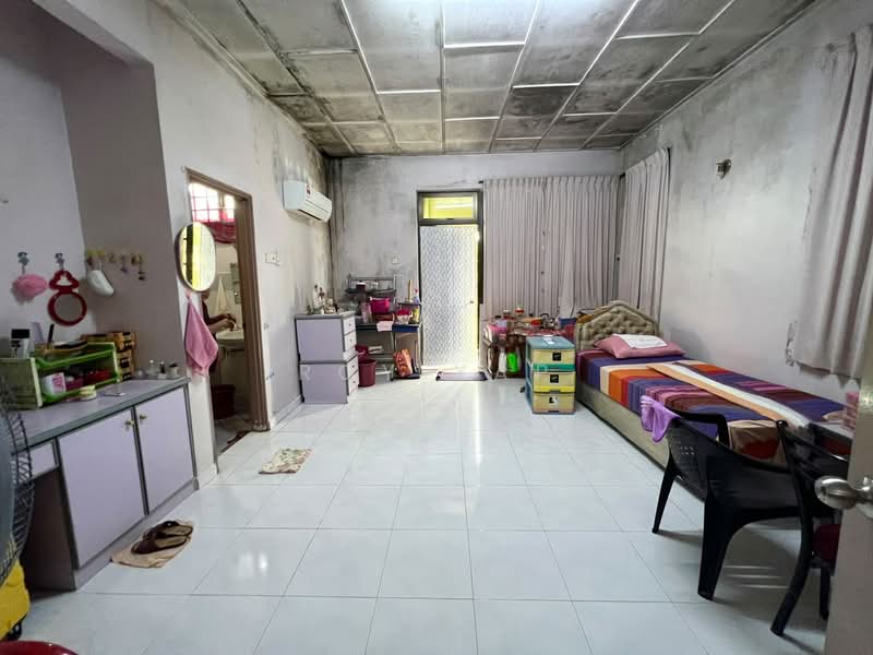 Rumah Teres 2 Tingkat untuk Dijual di Permas Jaya (Johor) - Roy Yap - Bedroom - PropertyGuru.com.my