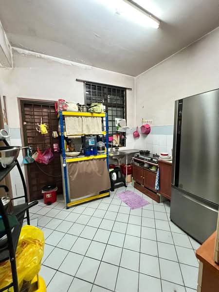Rumah Teres 2 Tingkat untuk Dijual di Permas Jaya (Johor) - Roy Yap - Kitchen - PropertyGuru.com.my