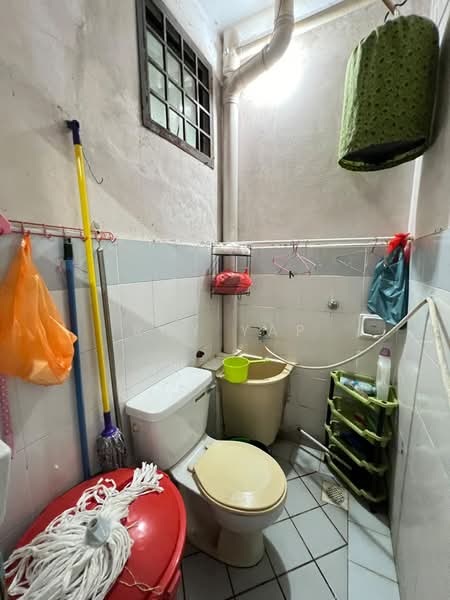 Rumah Teres 2 Tingkat untuk Dijual di Permas Jaya (Johor) - Roy Yap - Bathroom - PropertyGuru.com.my