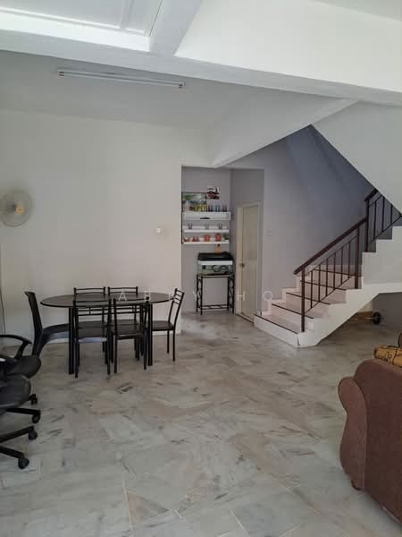 Rumah Teres 2 Tingkat untuk Disewa di Taman Indah (Bukit Baru) - Abby Ho - Living Room - PropertyGuru.com.my