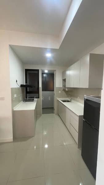 Servis Apartment untuk Disewa di The Pulse Residence - Jeffrey Yap - Kitchen - PropertyGuru.com.my