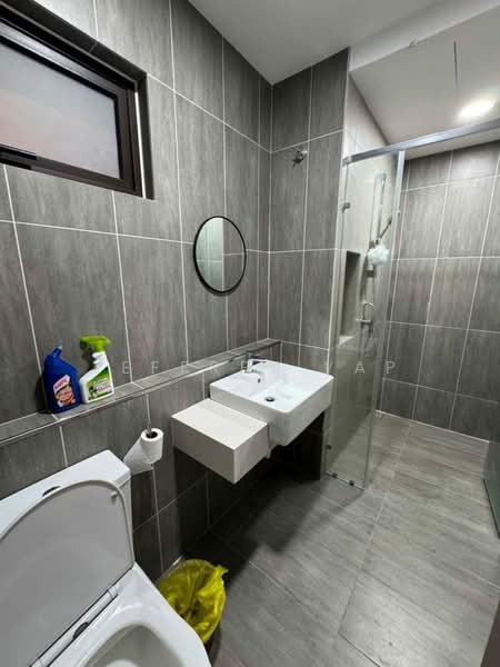 Servis Apartment untuk Disewa di The Pulse Residence - Jeffrey Yap - Bathroom - PropertyGuru.com.my