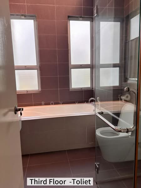 Rumah Teres 3-Tingkat untuk Dijual di Masai (Johor) - Roy Yap - Bathroom - PropertyGuru.com.my