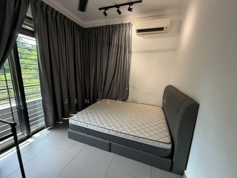 Rumah Teres 2 Tingkat untuk Disewa di Taman Mount Austin (Tebrau) - Jensen Goh - Bedroom - PropertyGuru.com.my