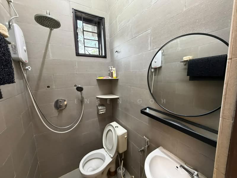 Rumah Teres 2 Tingkat untuk Disewa di Taman Mount Austin (Tebrau) - Jensen Goh - Bathroom - PropertyGuru.com.my