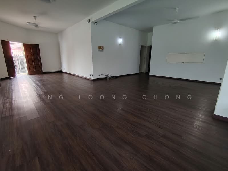 Rumah Banglo untuk Dijual di Bukit Gasing (Petaling Jaya) - King Chong - Living Room - PropertyGuru.com.my