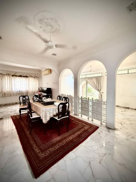Rumah Banglo untuk Dijual di Minden Heights (Gelugor) - Elynne Leong - Dining Room - PropertyGuru.com.my