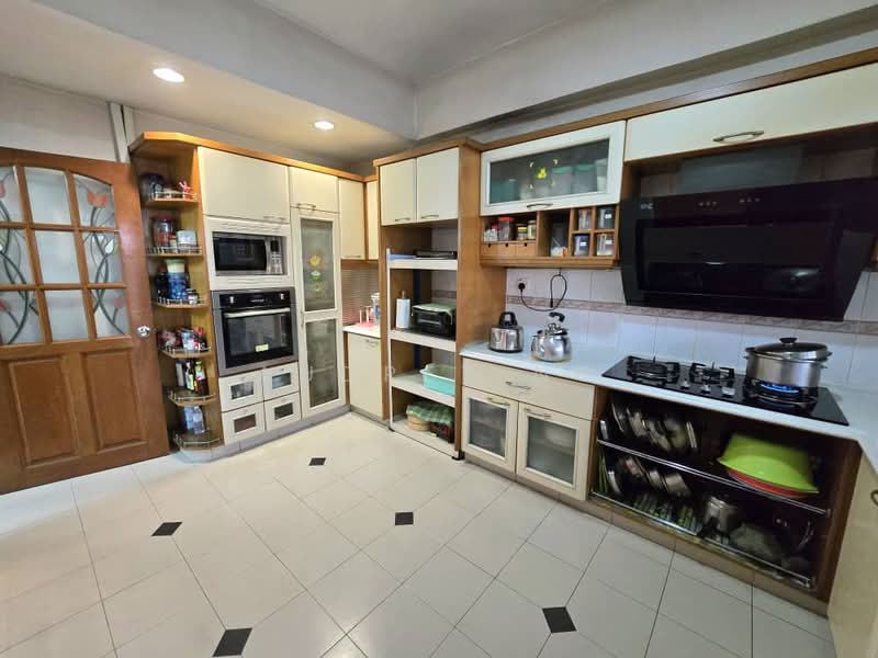 Bungalow for Sale in Seksyen 17 (Petaling Jaya) - AUDREY NG - Kitchen - PropertyGuru.com.my