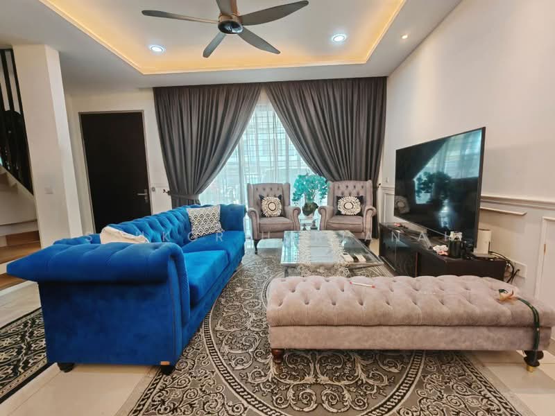 Rumah Teres untuk Dijual di Elmina (Shah Alam) - Syukor Hartanah - Living Room - PropertyGuru.com.my
