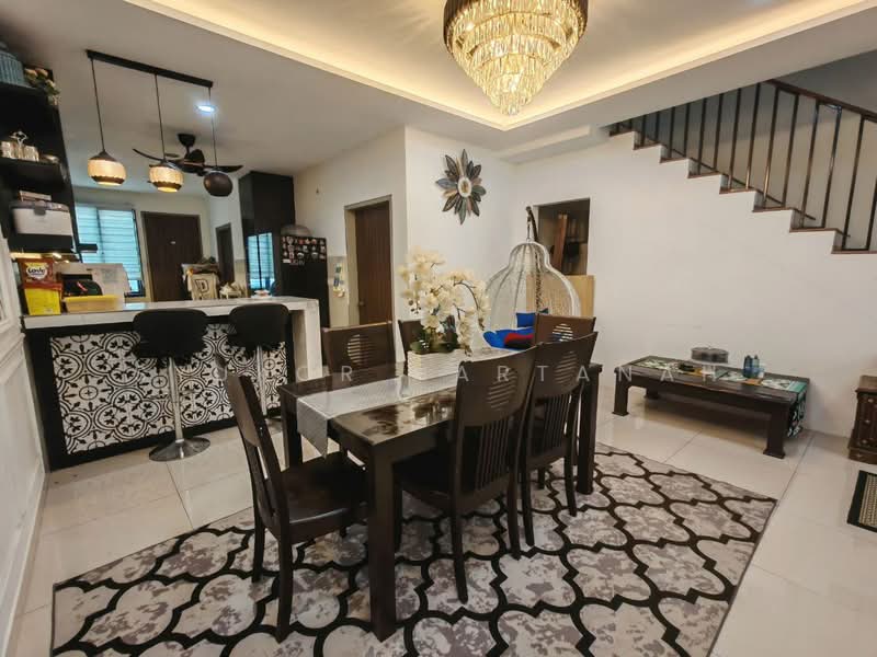 Rumah Teres untuk Dijual di Elmina (Shah Alam) - Syukor Hartanah - Dining Room - PropertyGuru.com.my