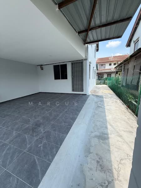 Rumah Teres 2 Tingkat untuk Dijual di Taman Pelangi Mas (Pekan Nenas) - Marcus Tey - Exterior - PropertyGuru.com.my