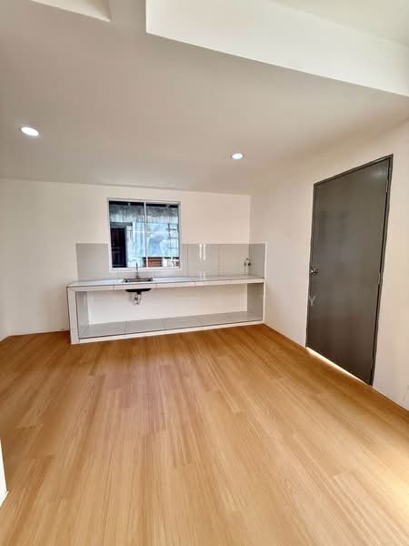 Rumah Teres 2 Tingkat untuk Dijual di Taman Pelangi Mas (Pekan Nenas) - Marcus Tey - Kitchen - PropertyGuru.com.my