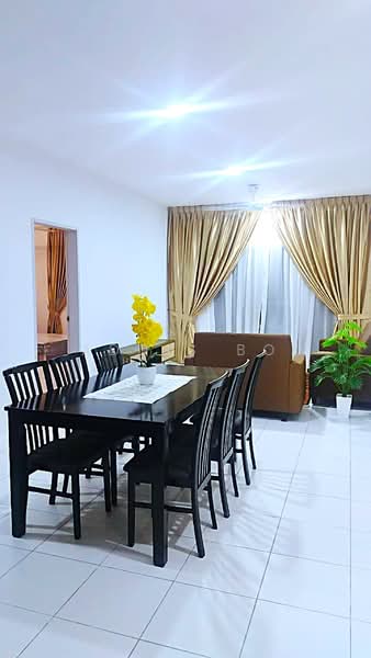 Kondominium untuk Disewa di Residensi Sateria - Addis Bo - Dining Room - PropertyGuru.com.my