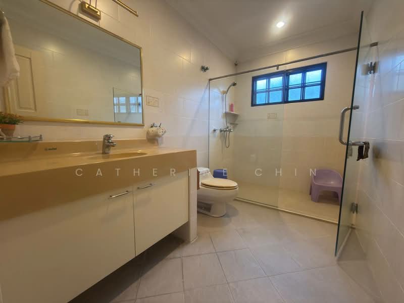 Rumah Banglo untuk Dijual di Ipoh (Perak) - Catherine Chin - Bathroom - PropertyGuru.com.my