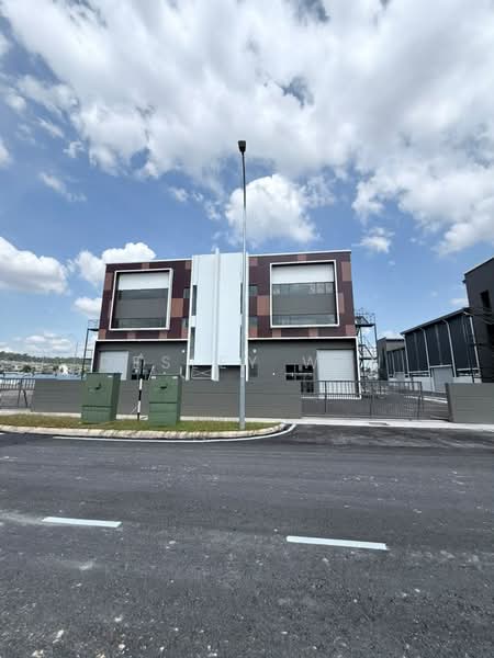 Kilang untuk Dijual di Puncak Alam (Selangor) - Desley Wan - Exterior - PropertyGuru.com.my