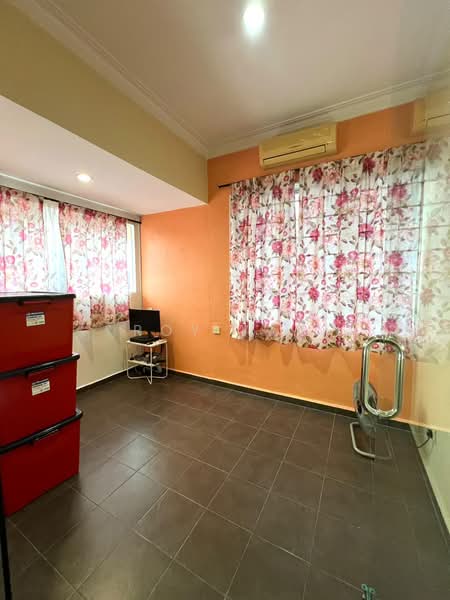 Semi-Detached House for Sale in Taman Perling (Perling) - Roy Yap - Interior - PropertyGuru.com.my