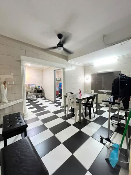 Semi-Detached House for Sale in Taman Perling (Perling) - Roy Yap - Dining Room - PropertyGuru.com.my