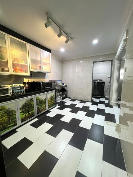 Semi-Detached House for Sale in Taman Perling (Perling) - Roy Yap - Kitchen - PropertyGuru.com.my