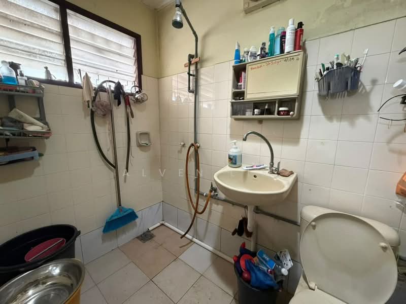 Rumah Teres 2 Tingkat untuk Dijual di Kepong (Kuala Lumpur) - Alven Lim - Bathroom - PropertyGuru.com.my