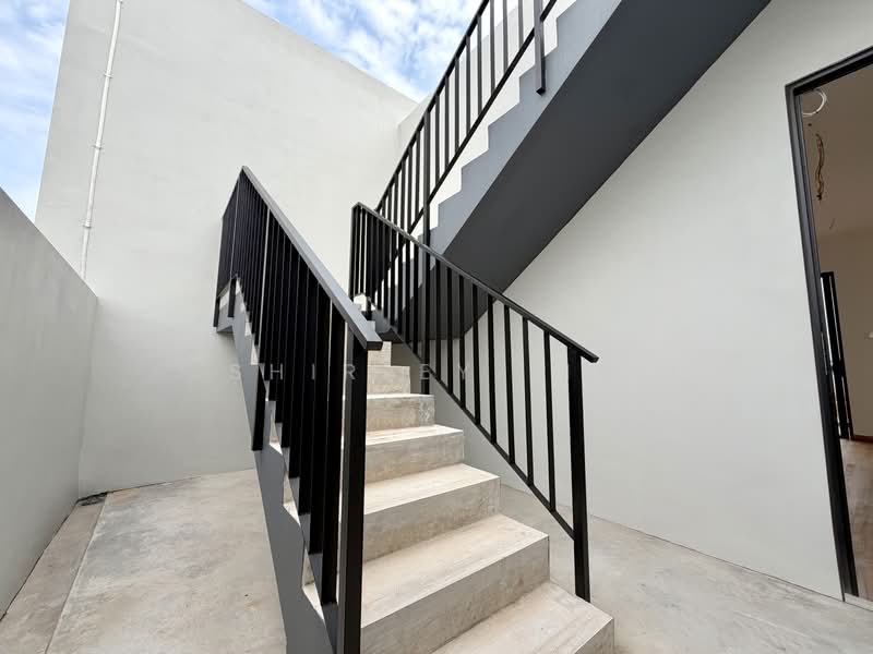 3.5-storey Terraced House for Sale in Senibong Cove (Masai) - Shirley Lim - PropertyGuru.com.my