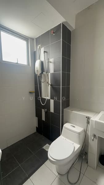 Service Residence for Sale at D'Ambience Residences (Pangsapuri Ikatan Flora) - Yucong . - Bathroom - PropertyGuru.com.my